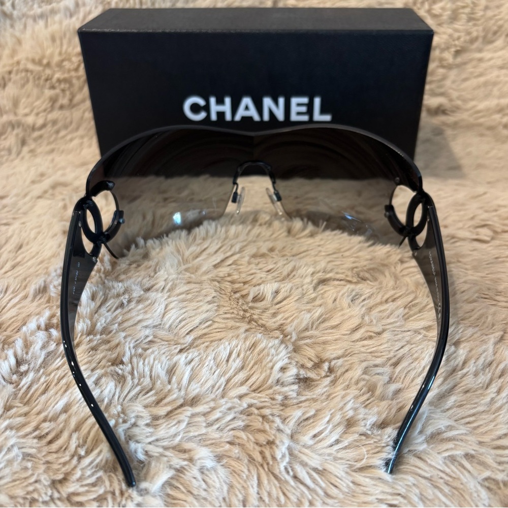 CHANEL 4124 Black Sunglasses with Case - Picture 8 of 15